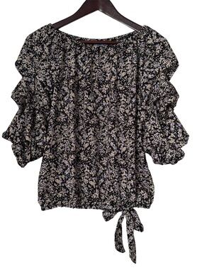 CeCe women's floral off shoulder top/blouse with tiered puffed sleeves size XS/S